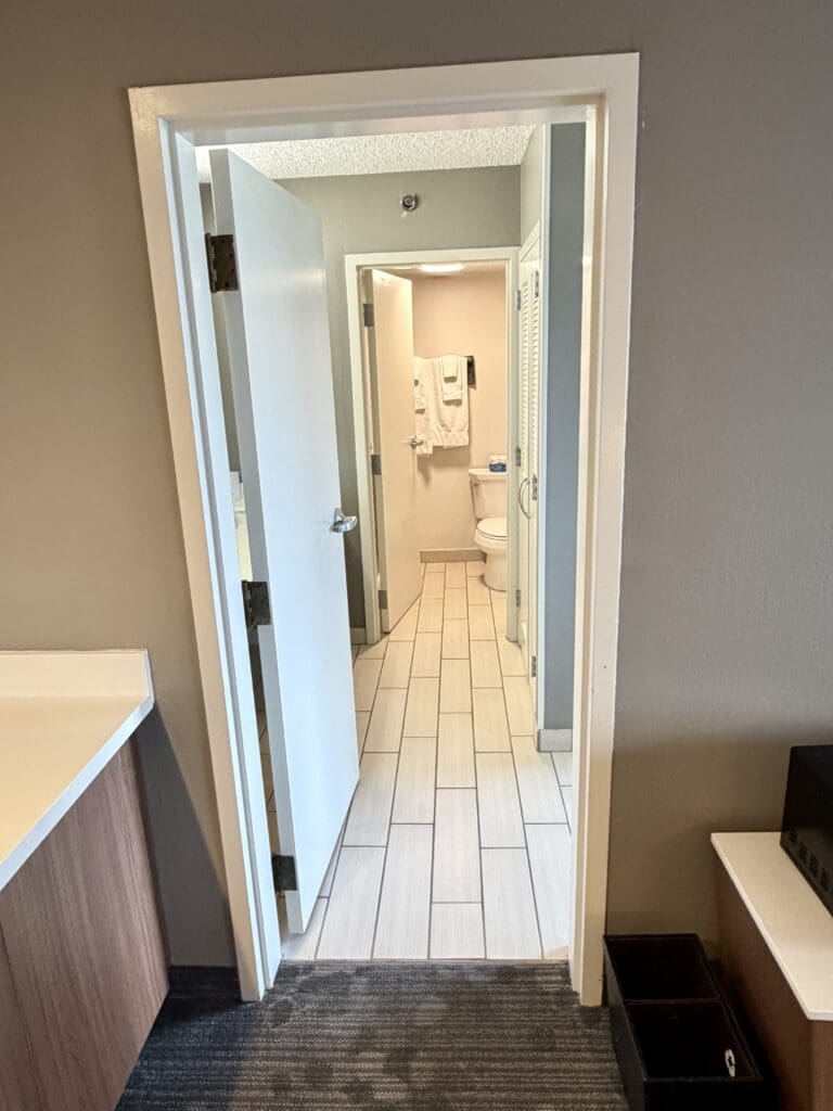 Courtyard CVG South 20