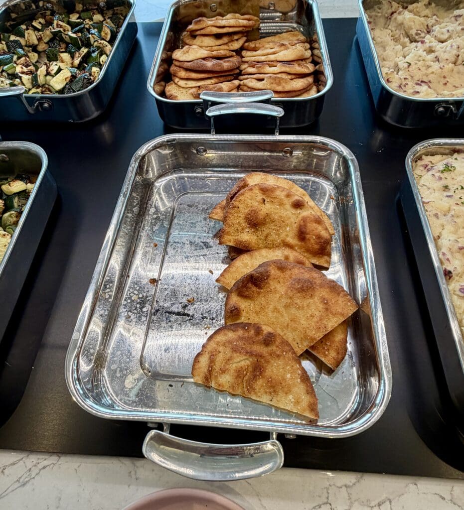 Escape Lounge CVG 15