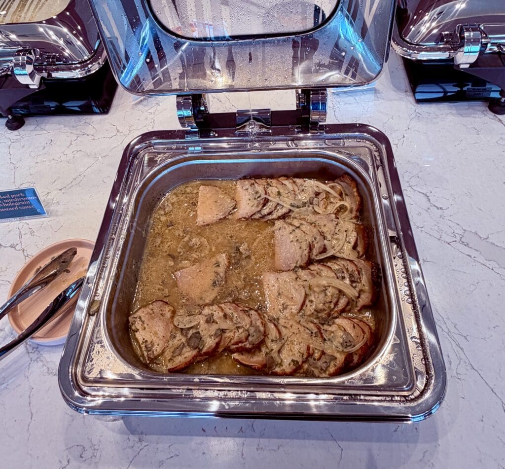 Escape Lounge CVG 11