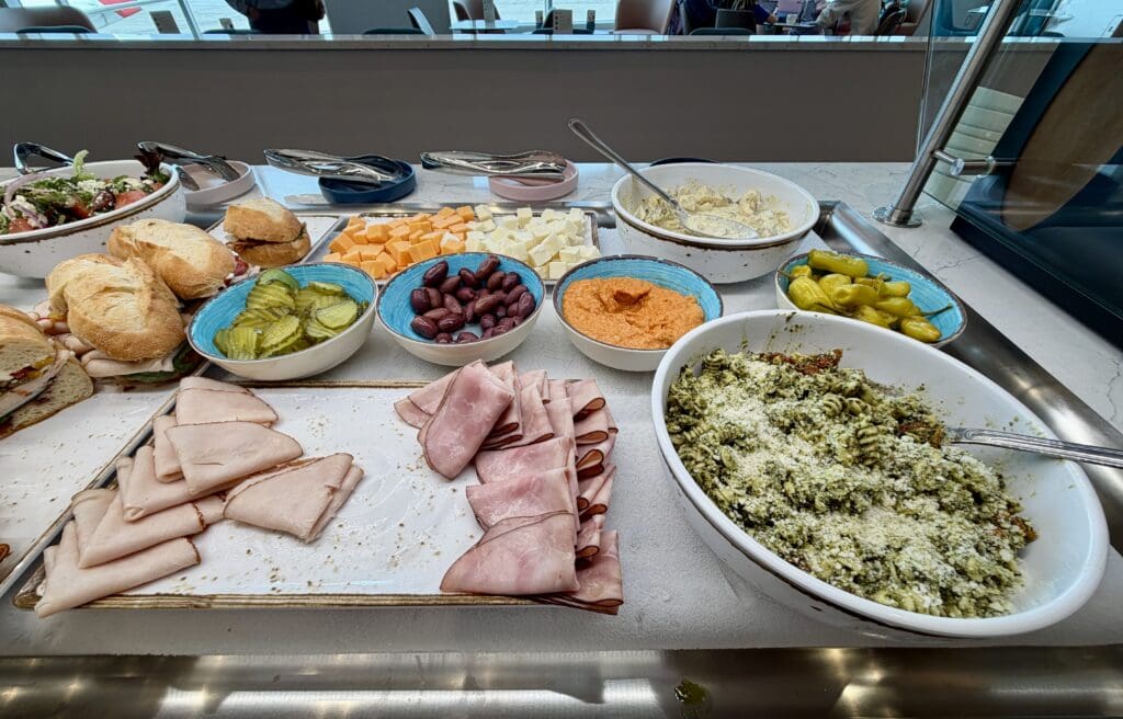 Escape Lounge CVG 20