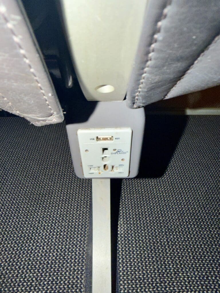 BA 306 LHR to CDG 8