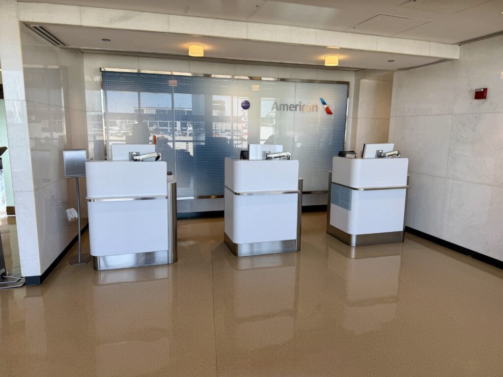 AA Admirals Club ORD G 2