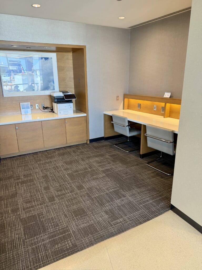 AA Admirals Club ORD G 16