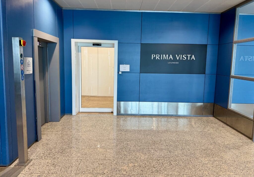 Prima Vista Lounge CAG 1