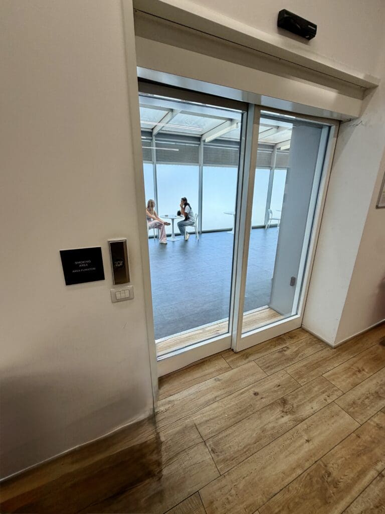 Prima Vista Lounge CAG 19