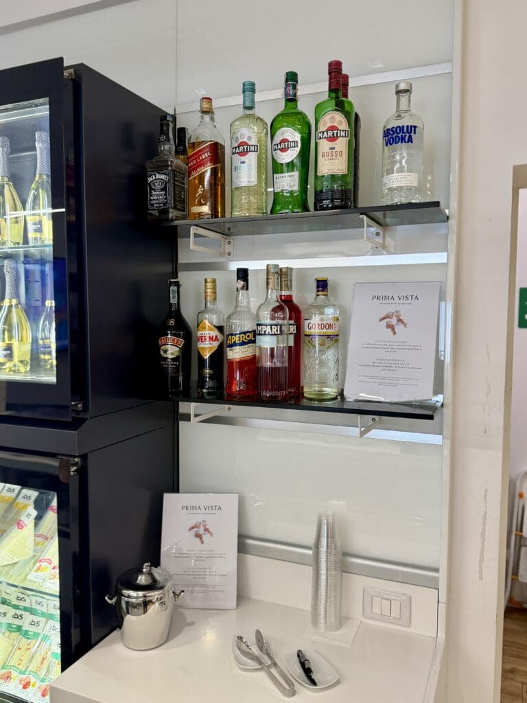 Prima Vista Lounge CAG 4