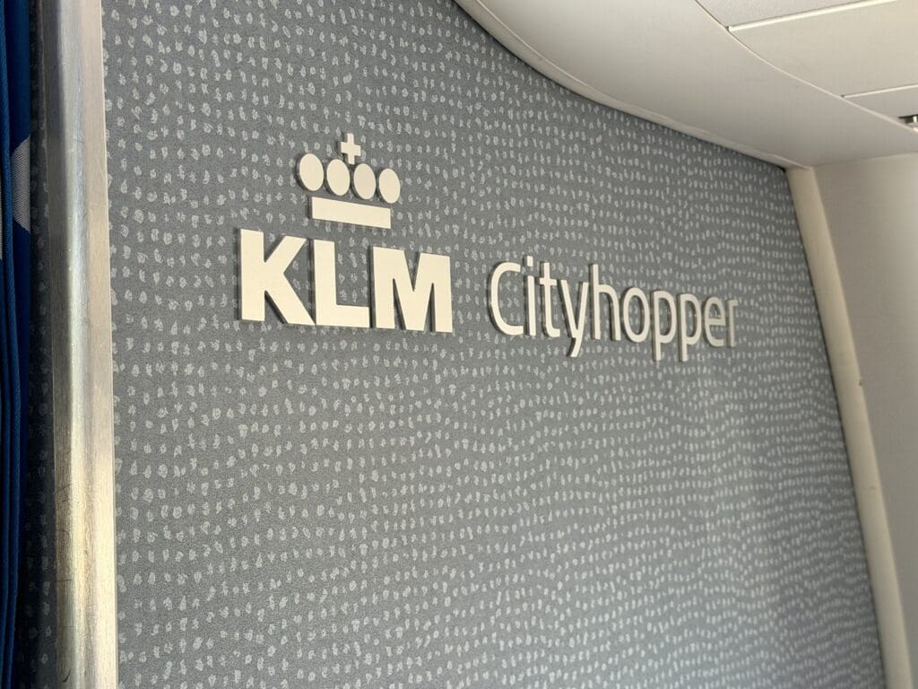 KLM CAG-AMS 17